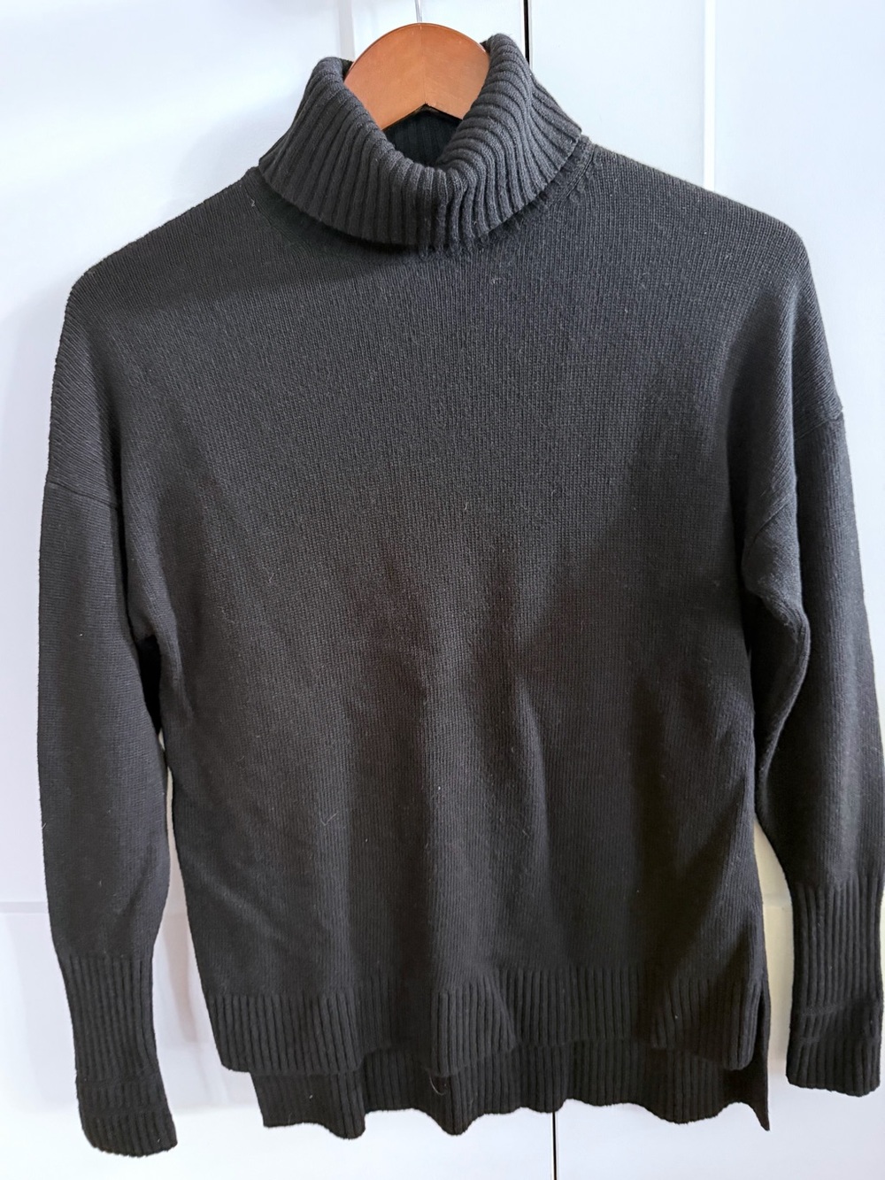 J.CREW Black Wool Blend Turtleneck Sweater | Size S | Side Slit Hem